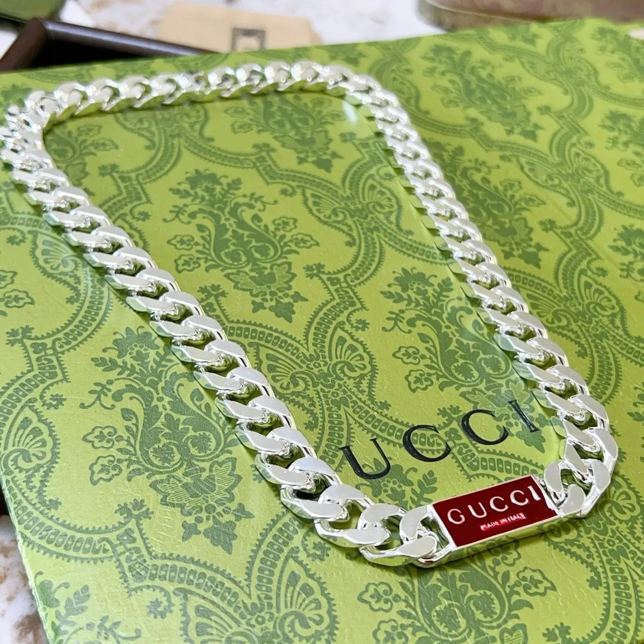 Gucci Curb-Link Chain Silver Red Enamel Plaque Clasp Necklace 6