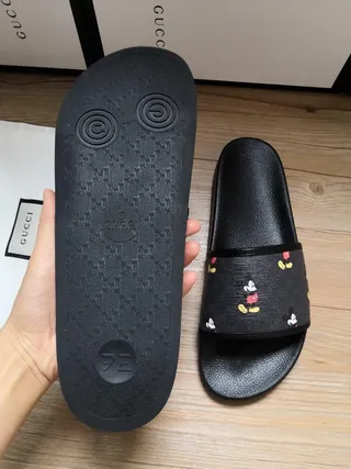 Gucci Disney Mickey Mouse Broderies Mules Noires 5