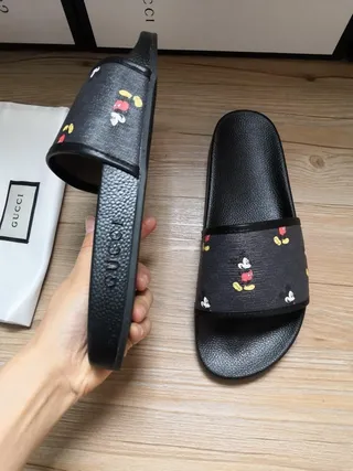 Gucci Disney Mickey Mouse Broderies Mules Noires 7