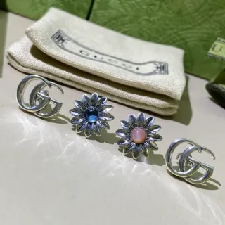 Gucci Double G e brincos de cabochon floral
