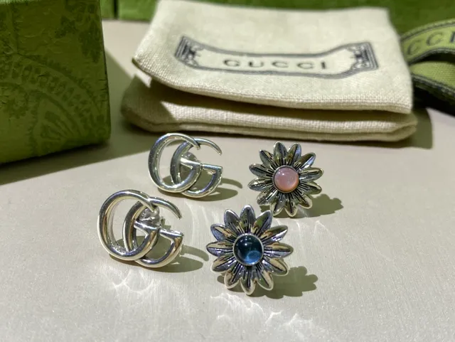Gucci Double G and Floral Cabochon Stud Earrings 2