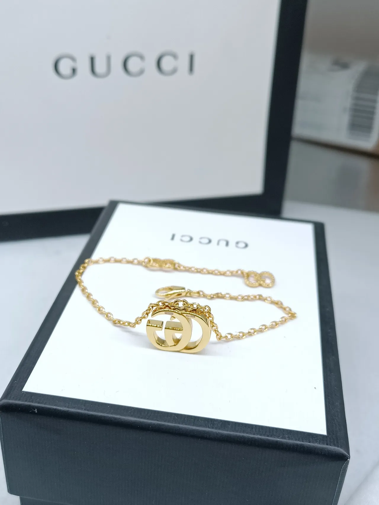 Gucci Double G Interlocking Logo Gold Tone মণিহারা 5