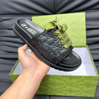 Gucci 压印 GG Monogram 缎带系带 黑色拖鞋