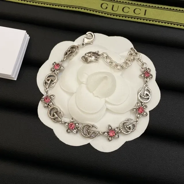 Collier Gucci Flora Argent Rose Interlocking GG Motif Floral 4