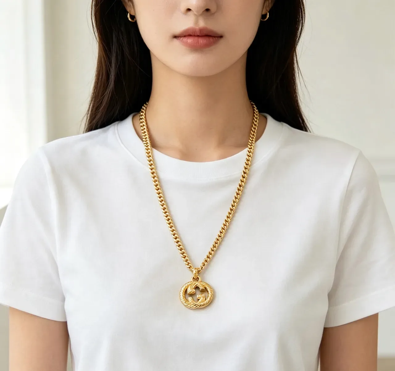 Gucci GG Marmont Colar Corrente Curb de Ouro com Pingente G Interlocking 5
