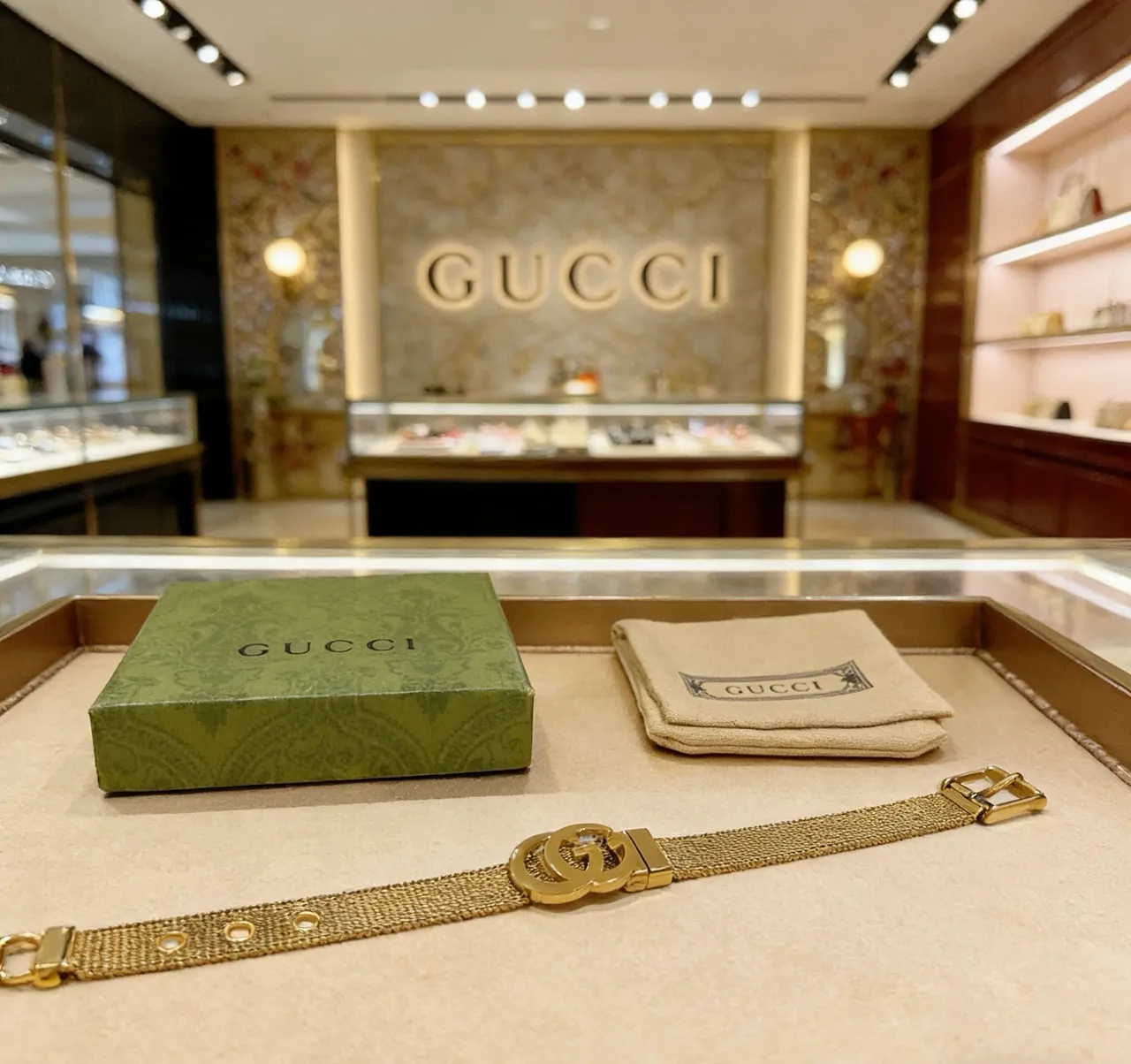 غوتشي GG Marmont Mesh Choker سوار بدرجة ذهبية 6
