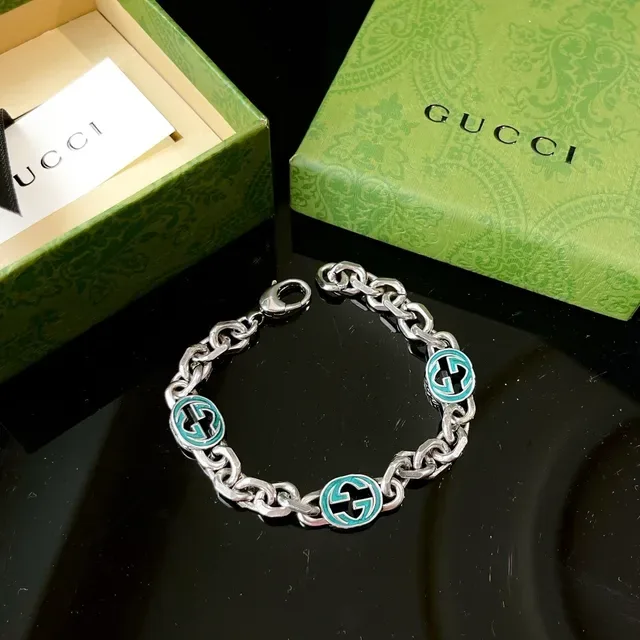 سوار Gucci GG Marmont سلسلة كيرب لينك كانكي فضي أخضر ميداليونات إيمل 3