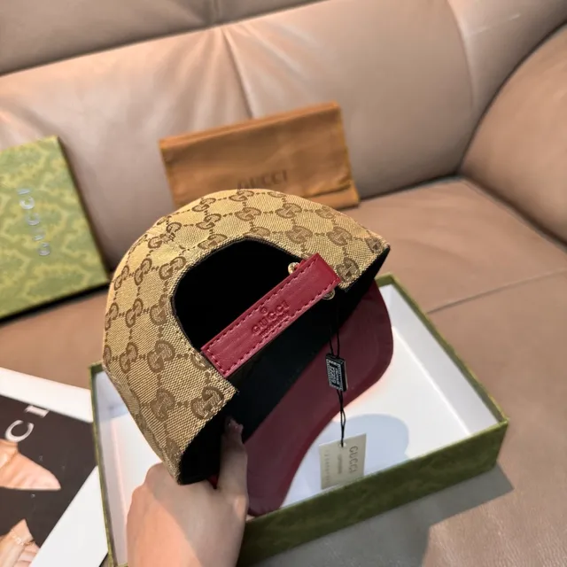 Gucci GG Monogram ক্যানভাস এবং লাল চামড়া বেসবল ক্যাপ 3