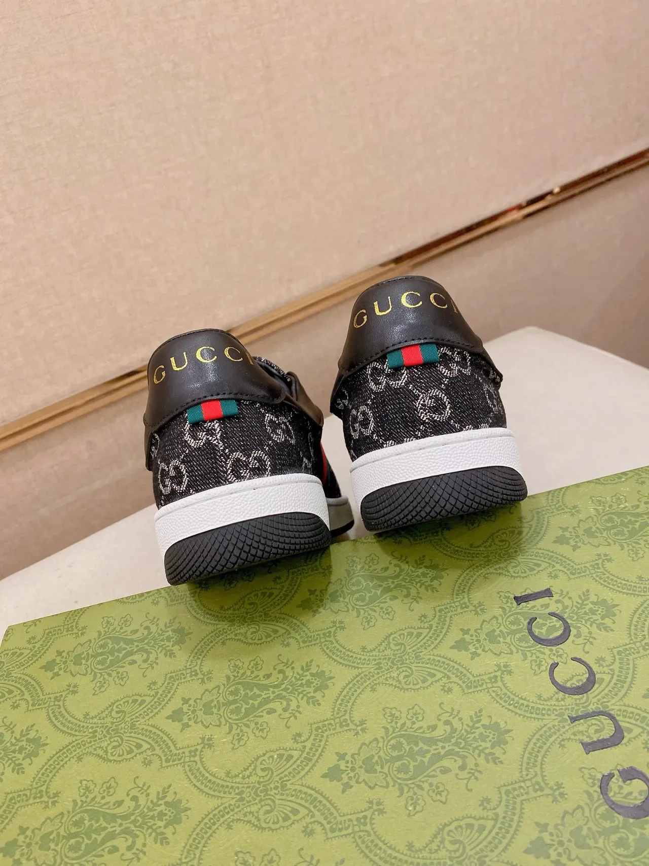 Gucci GG Tennis 1977 印花帆布 Web Stripe 生活方式运动鞋 3