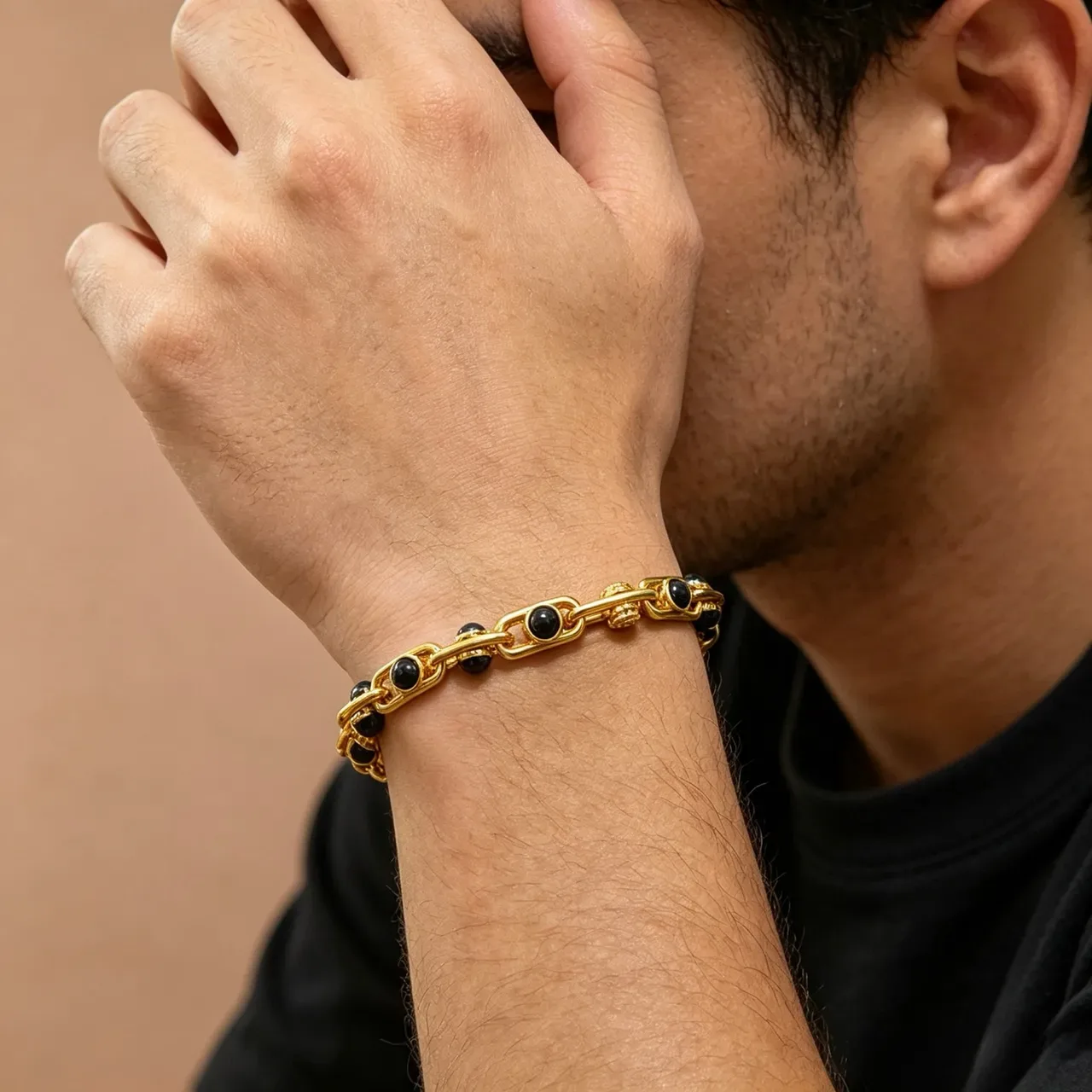 Gucci Pulseira Corrente Link Preta Grossa de Metal Dourada 2