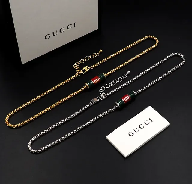 Gucci Gold Green Curb Chain Enamel Cylinder Pendant Necklace 11