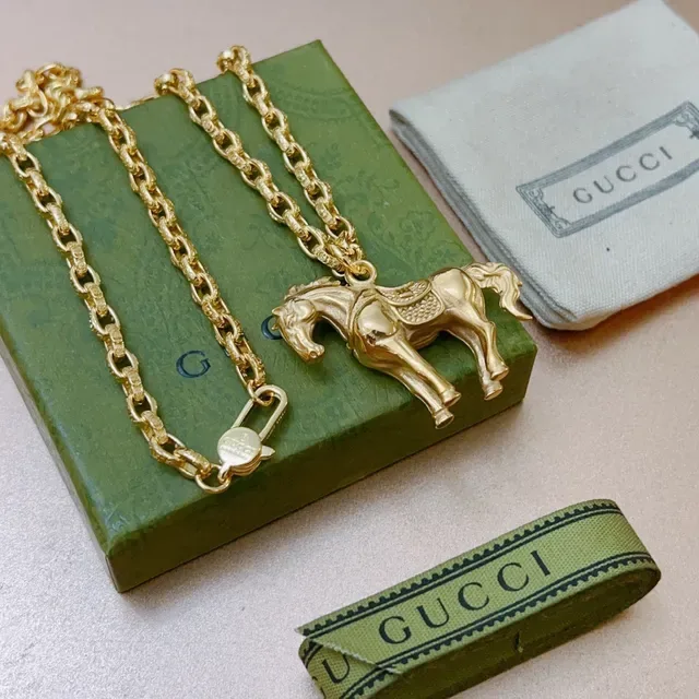 Gucci Gold-Tone Horse Pendant Necklace 2