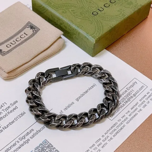 Gucci Heavy Curb-Link Oxidized Silver Bracelet 8