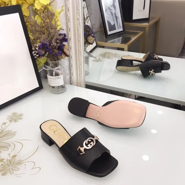 Gucci Horsebit 1955 Black Leather Gold-Tone Horsebit Loafers 3