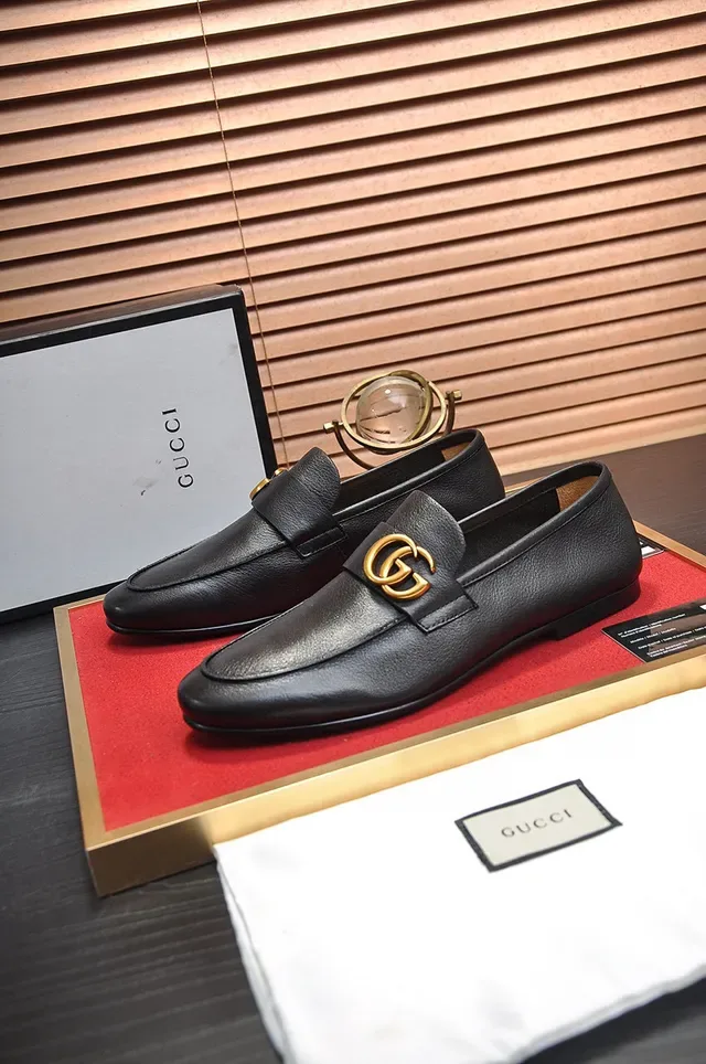 Gucci Horsebit 1955 Black Leather Horsebit Loafers 9