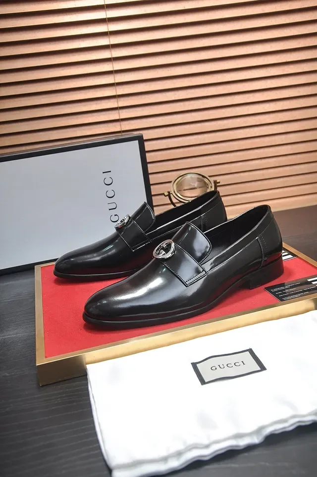 Gucci Horsebit 1955 Black Patent Leather Loafers 4