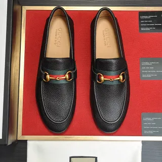 Gucci Horsebit 1955 أحذية لوفر جلد أسود مقسم بشريط ويب