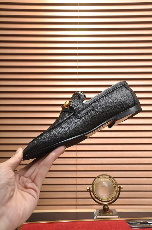 Gucci Horsebit 1955 Black Pebbled Leather Web Stripe Loafers 7