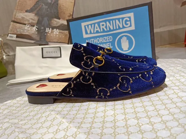 Gucci Horsebit 1955 Blue Velvet Embroidered Loafer 2