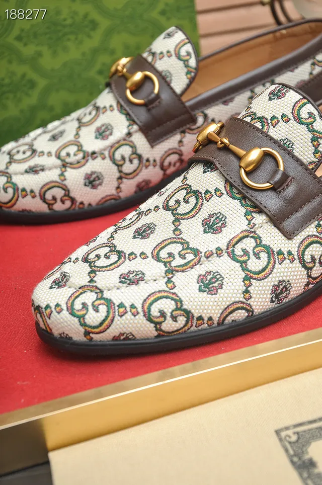 Gucci Horsebit 1955 GG Monogram Mocassins de lona 4