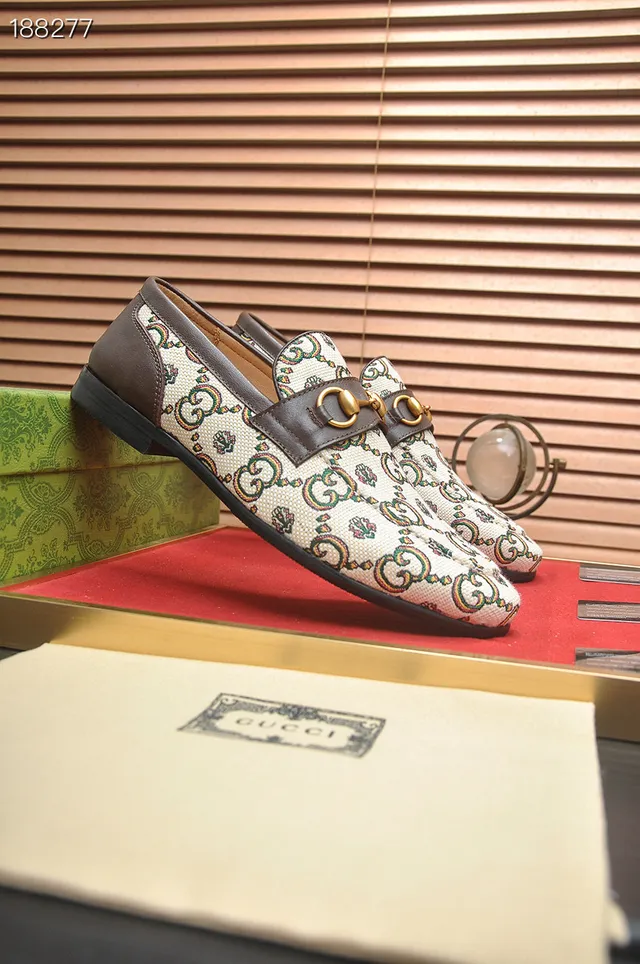 Gucci Horsebit 1955 GG Monogram Mocassins de lona 8