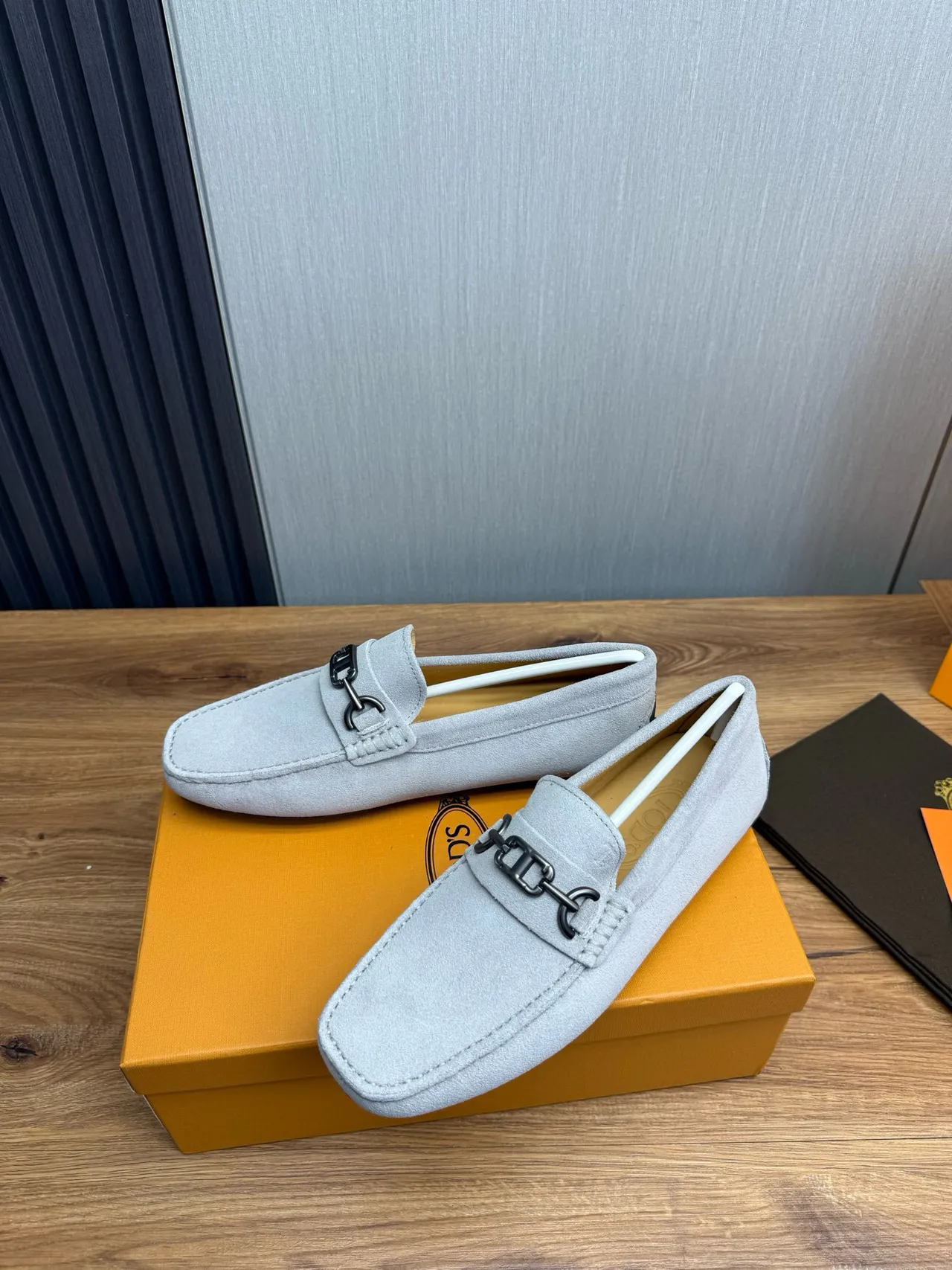Gucci Horsebit 1955 Light Gray Suede Loafers 4