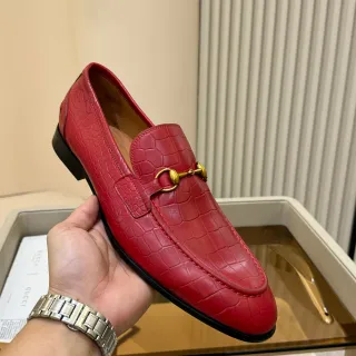 Gucci Horsebit 1955 লাল ক্রক-এমবসড চামড়ার লুফার