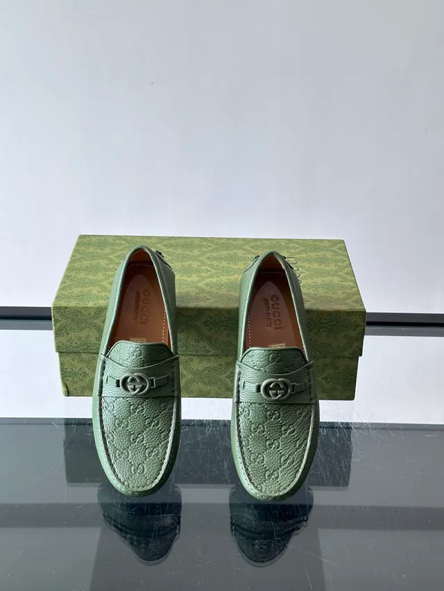 Gucci Horsebit 1955 সেজ গ্রিন পেবল্ড লেদার লুফার 4