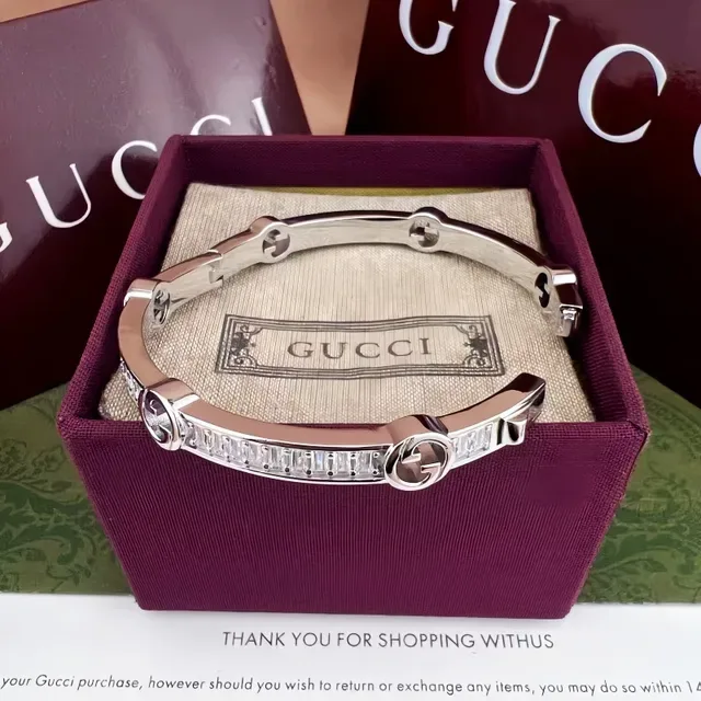 Gucci Interlocking G Baguette Diamond Bangle Gold Transparent Hinged Motifs Bracelet 6
