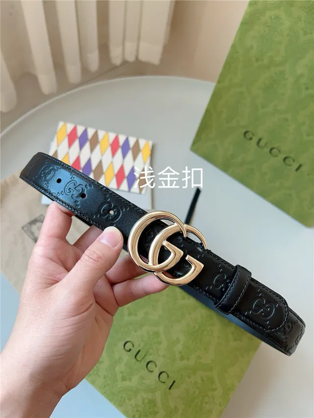 Cinturón de cuero Gucci Ophidia negro dorado estampado GG monograma interlocking double G hebilla 4