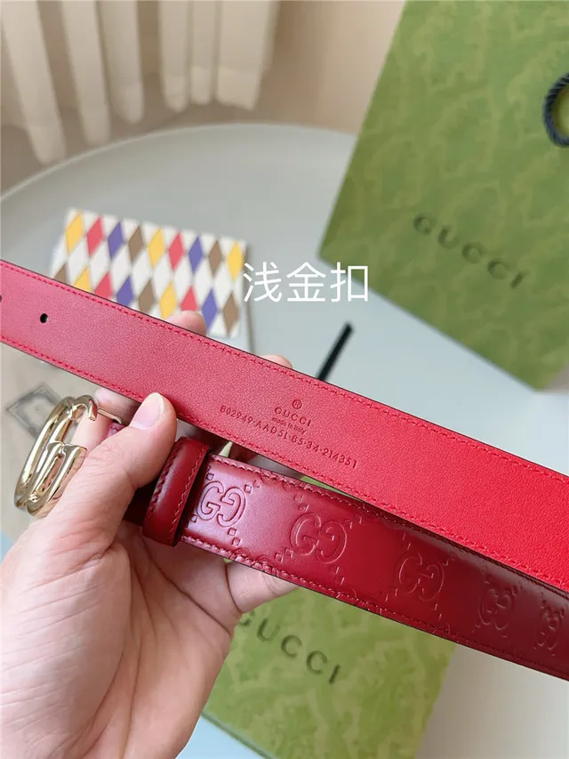 Cinturón de cuero Gucci Ophidia negro dorado estampado GG monograma interlocking double G hebilla 11