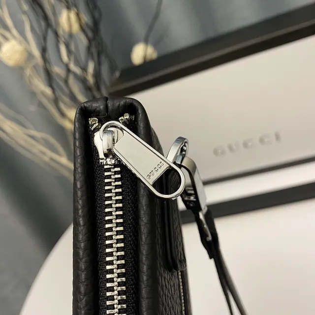 Gucci Ophidia 黑色压纹皮革信封手拿包 5