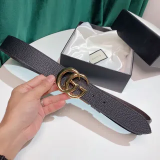 Gucci Ophidia Interlocking Double G Cinto de couro com textura de pedrinhas