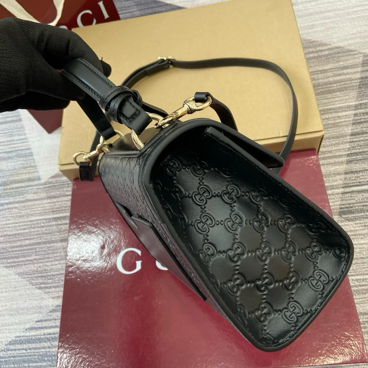 Gucci Padlock Negro Dorado Grabado GG Monogram Bolso cruzado 6