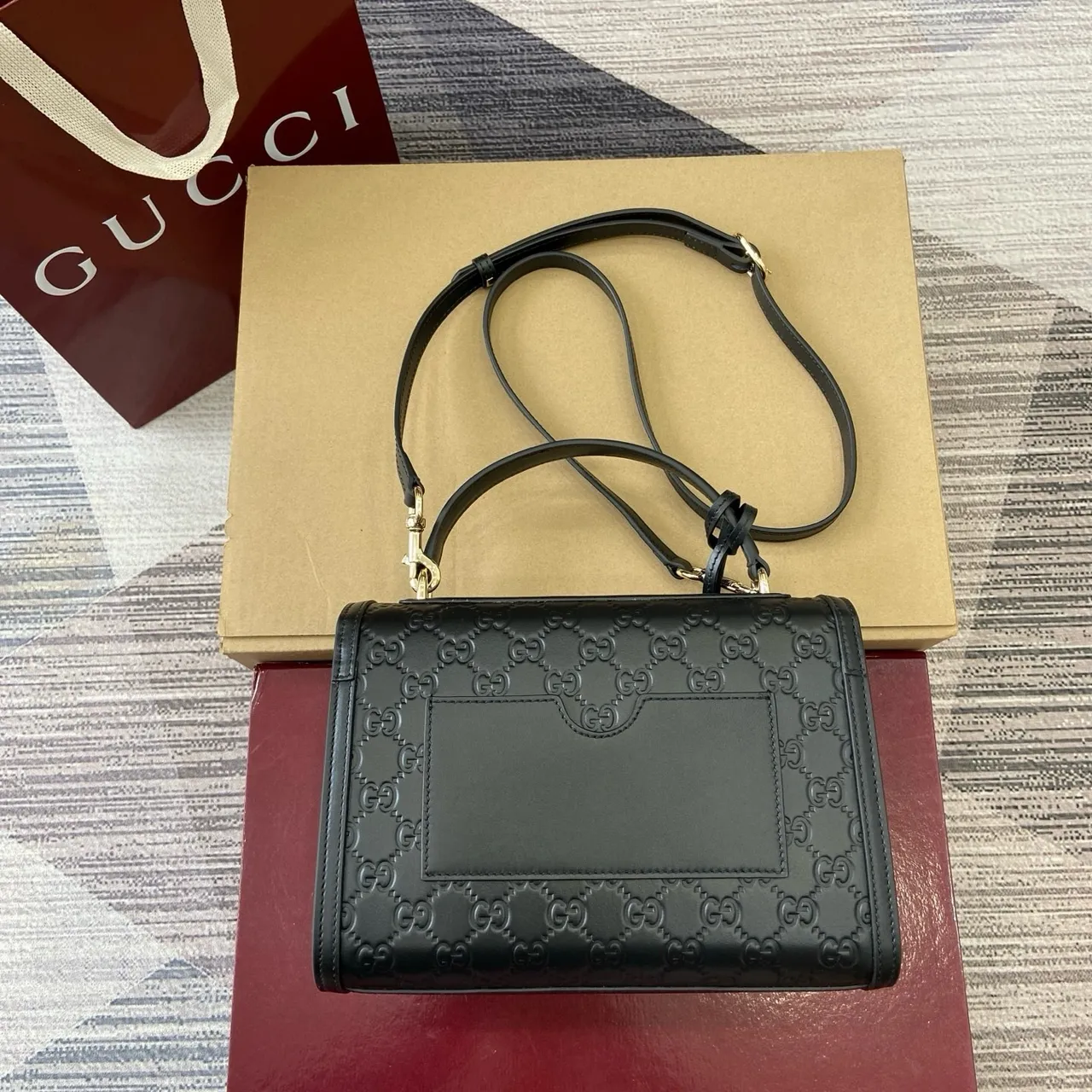 Gucci Padlock Negro Dorado Grabado GG Monogram Bolso cruzado 7