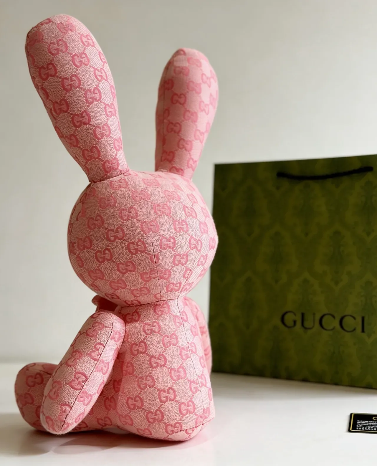 Gucci bolso rosa plush monogramado 3