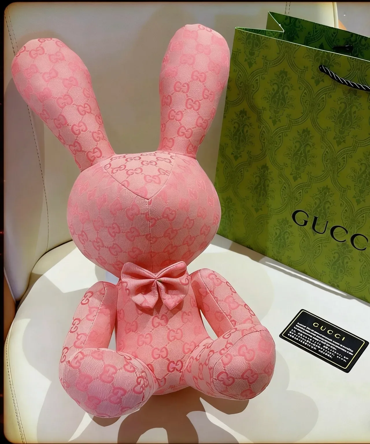 Gucci bolso rosa plush monogramado 5