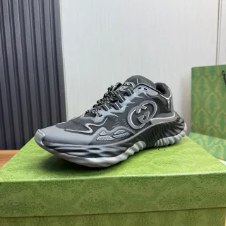 Gucci Rhyton gris Interlocking G estilo de vida zapatillas