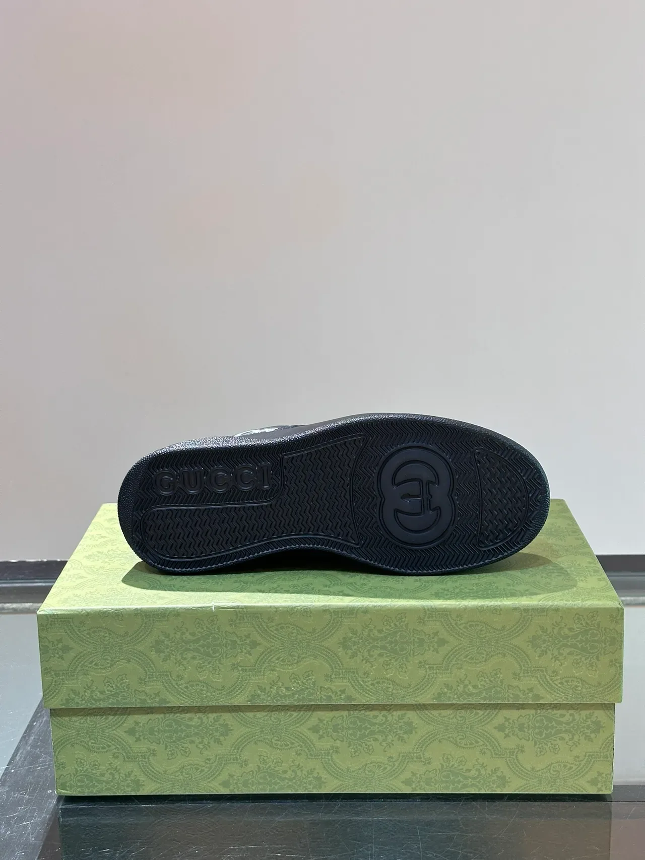 Gucci Screener Chaussures Lifestyle en Cuir Noir Logo-Band 2