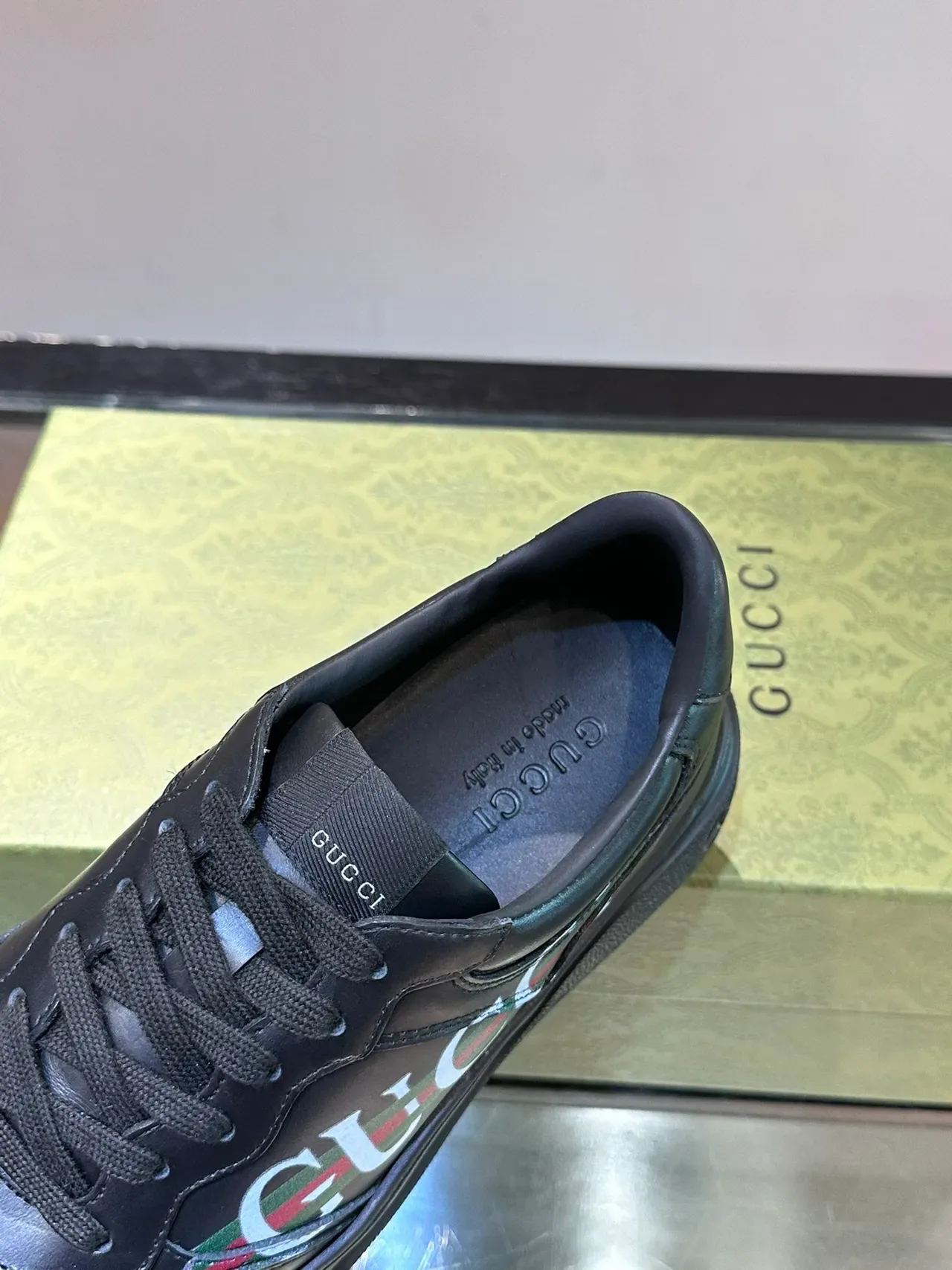 Gucci Screener Chaussures Lifestyle en Cuir Noir Logo-Band 4