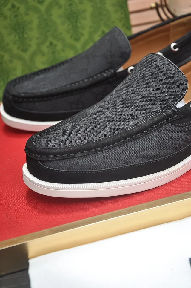 Gucci Screener GG Monogram lona mocasines 4