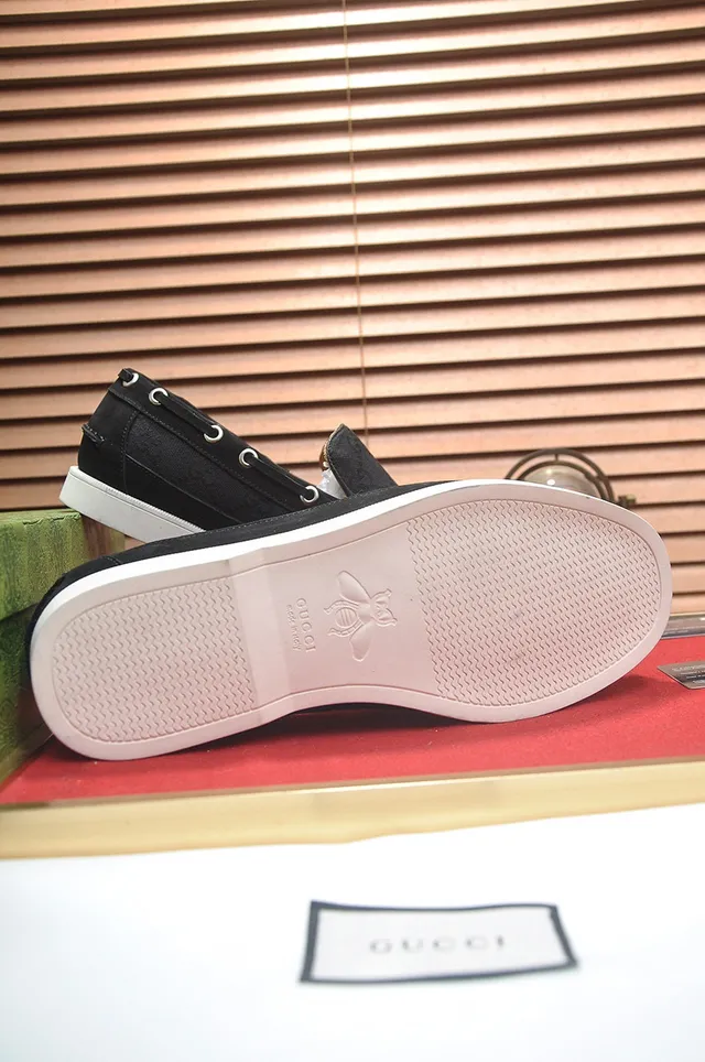 Gucci Screener GG Monogram lona mocasines 5