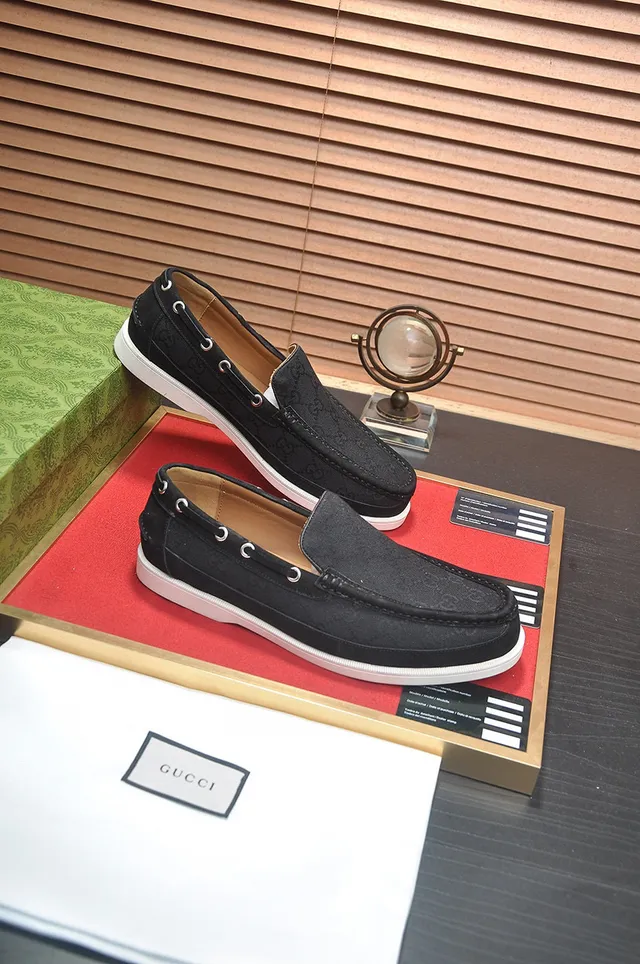 Gucci Screener GG Monogram lona mocasines 6