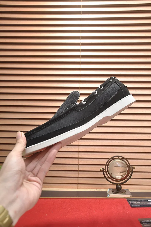 Gucci Screener GG Monogram lona mocasines 7