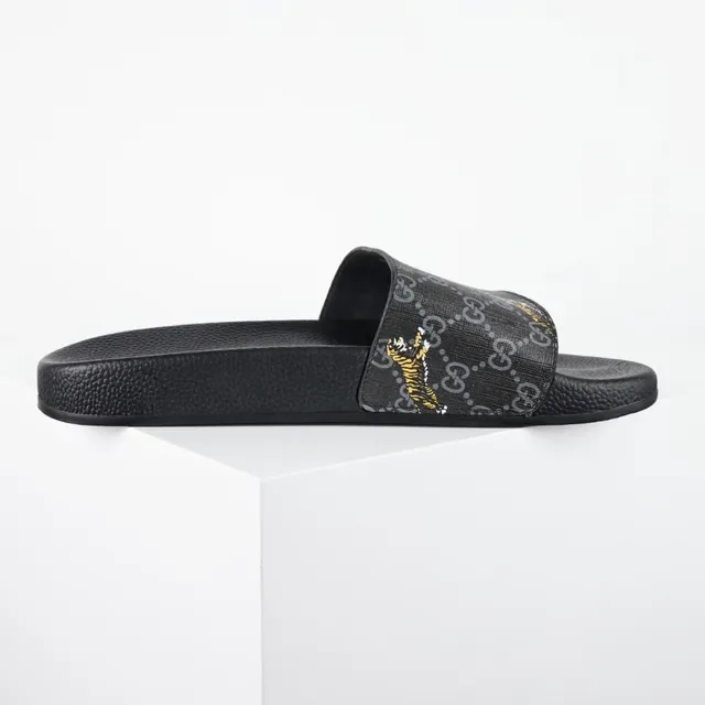 Gucci Screener GG Monogram Tiger Print Zapatillas 7