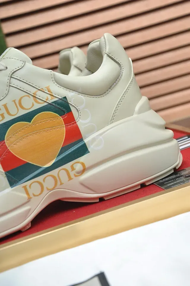 Gucci Screener Off-White Leather Lifestyle Sneakers 3