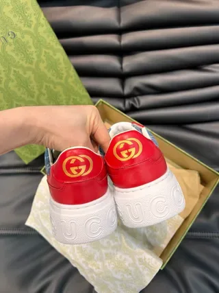 Gucci Screener Rouge et Bleu Denim Interlocking GG Lifestyle Sneakers 4