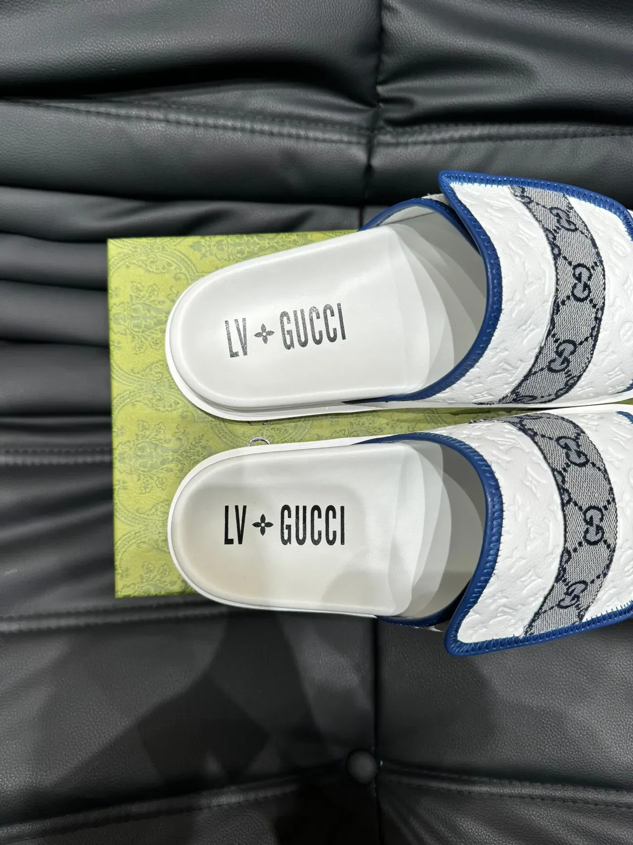 Gucci Screener सफेद नेवी embossed monogram चमड़े GG वेबिंग स्ट्रैप स्लिपर्स 8