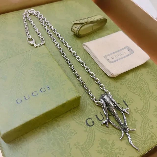 Gucci Sculpted Reptile Pendant Necklace 4