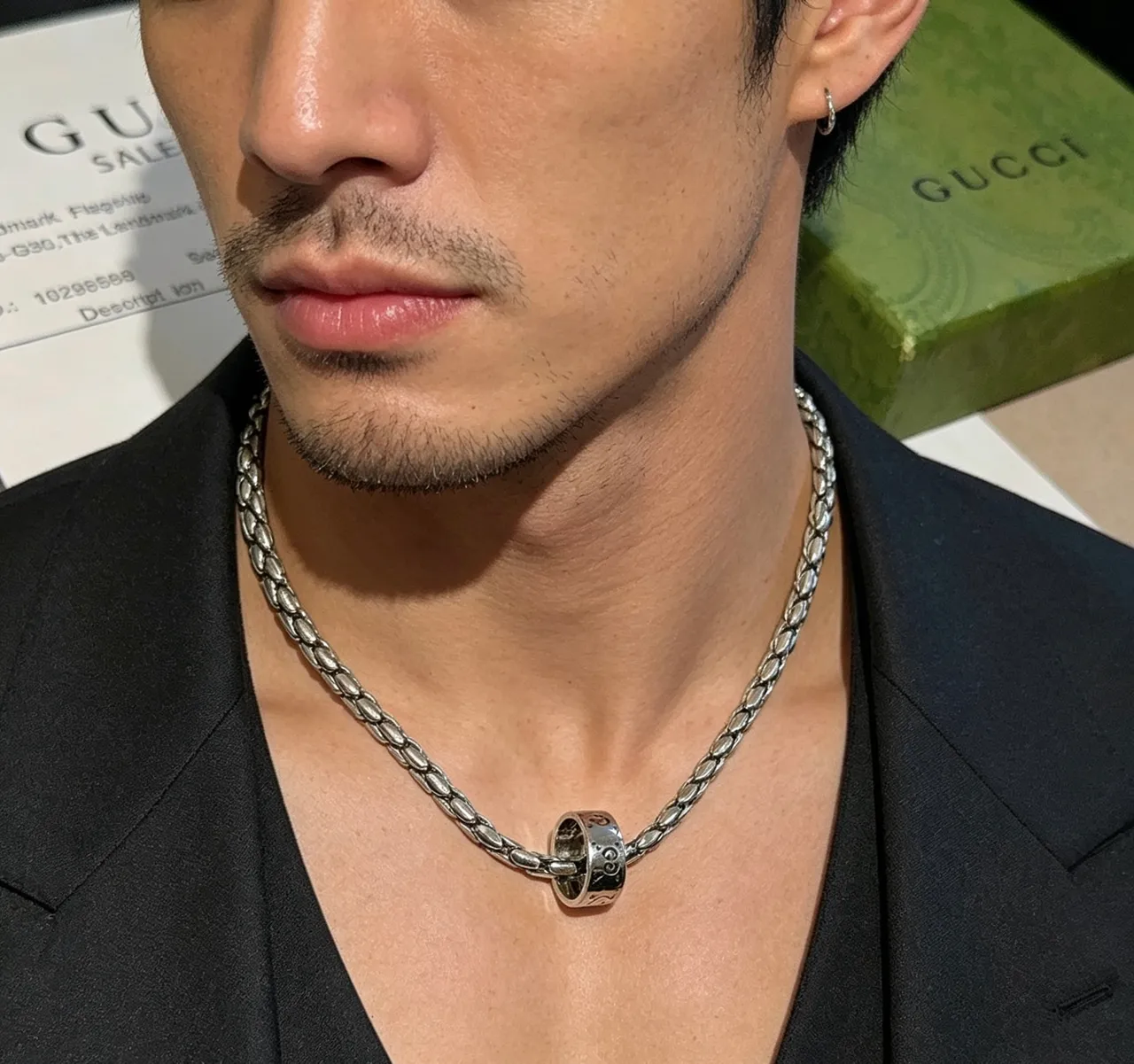 Collier Gucci Chaîne Tressée Maillons Ovales Pendentif Anneau Intégré en Argent 8